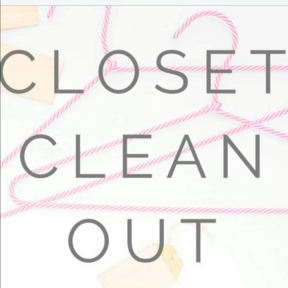 🛍💰Enjoy Closet Clear Out Weekend💰🛍